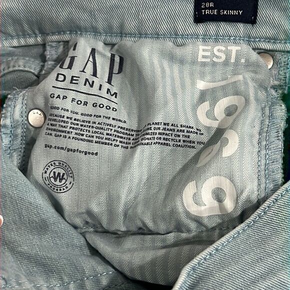 Gap 5 Pocket Skinny Jeans - Picture 5 of 7